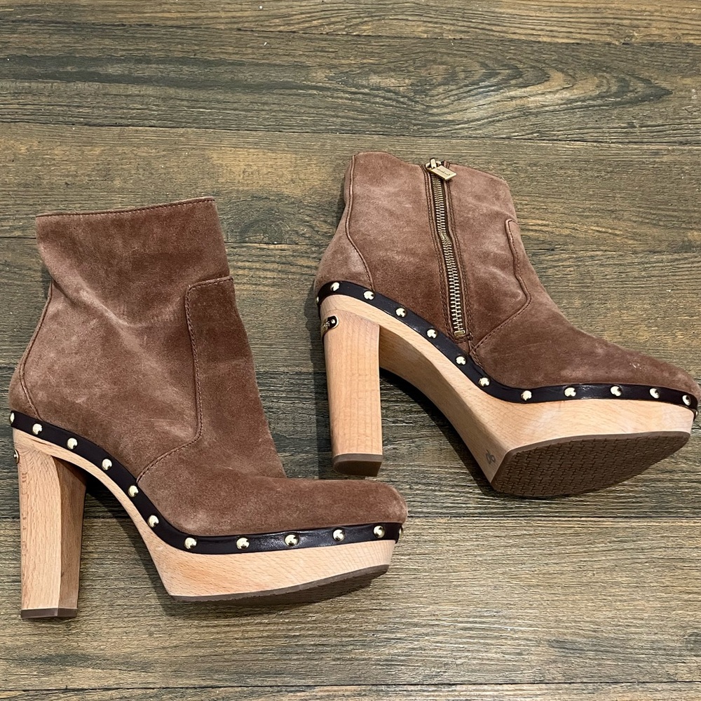 MICHAEL Michael Kors Brown Suede Studded‎ Platforn Ankle Boots Sz. 8 - Picture 2 of 9